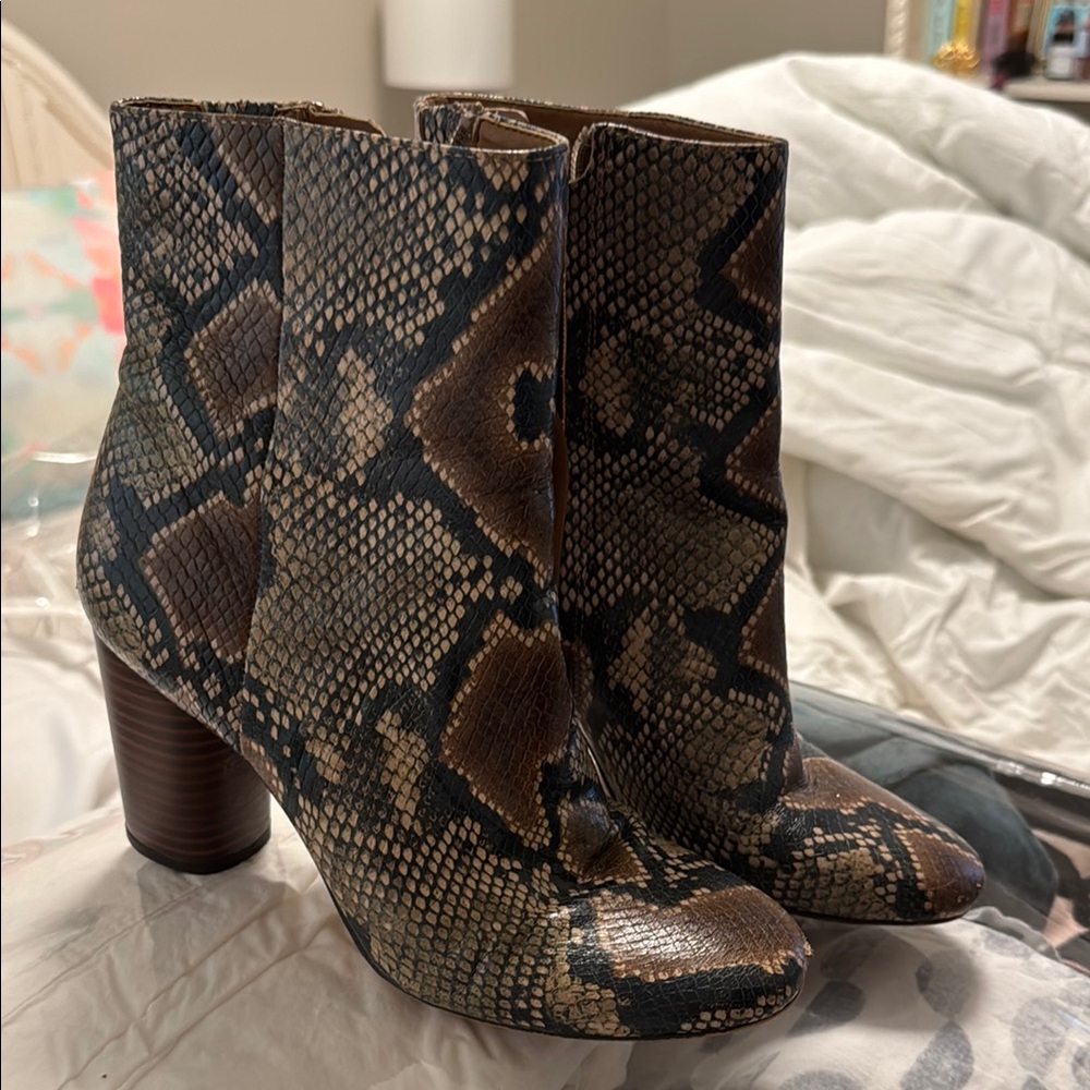 Snakeskin Patterned Ankle Boots. 7.5 Sam Edelman